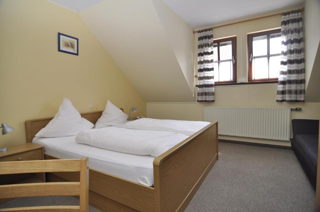 Landgasthof Lang Zum Adler Oberkalbach ห้อง รูปภาพ